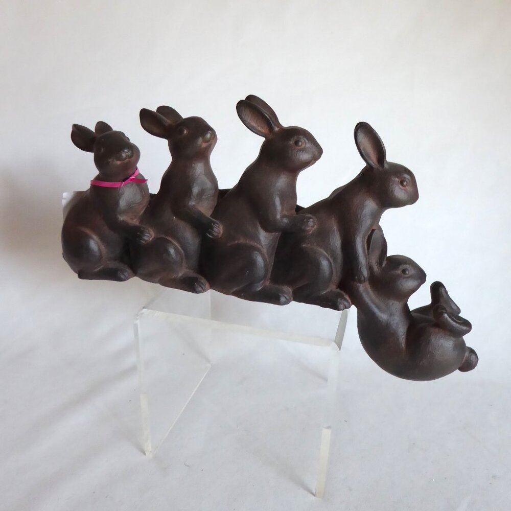NEW 13” RABBIT BUNNY TEAM SHELF SITTER WHIMSICAL FIGURE RESIN STATUE